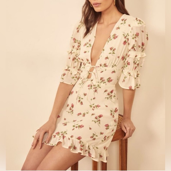 Reformation Laurelei Dress in Ivory with Roses, size US 4 - Picture 2 of 5